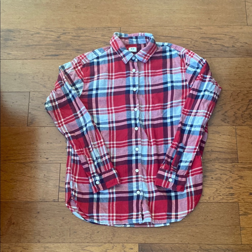 Uniqlo women’s plaid flannel shirt- medium